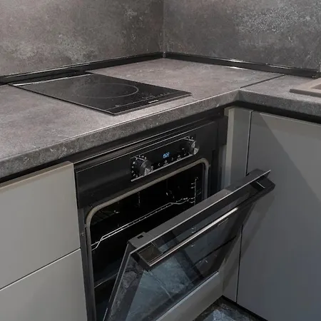 Luxury & Modern - Rowing Canal Apartament
