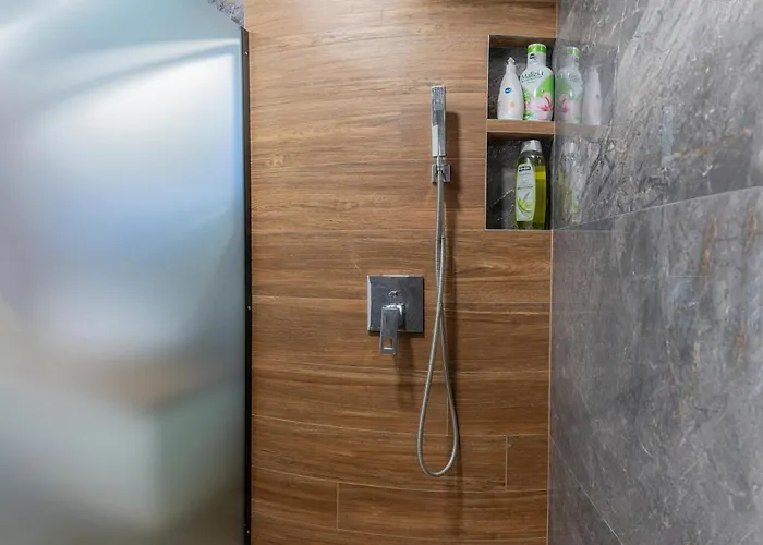 Luxury & Modern - Rowing Canal * بلوفديف