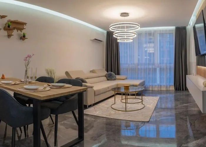 Luxury & Modern - Rowing Canal Апартамент *