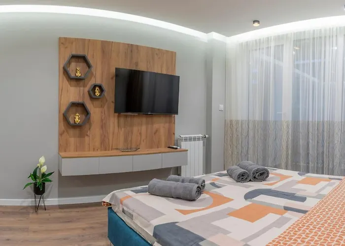 Апартамент Luxury & Modern - Rowing Canal Пловдив