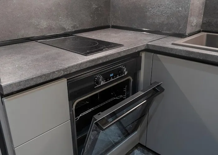 Luxury & Modern - Rowing Canal Апартамент