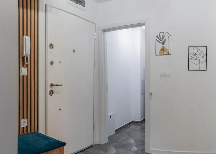 Апартамент Luxury & Modern - Rowing Canal